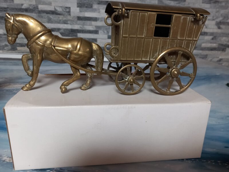 Statuiete din bronz merita oferite cadou