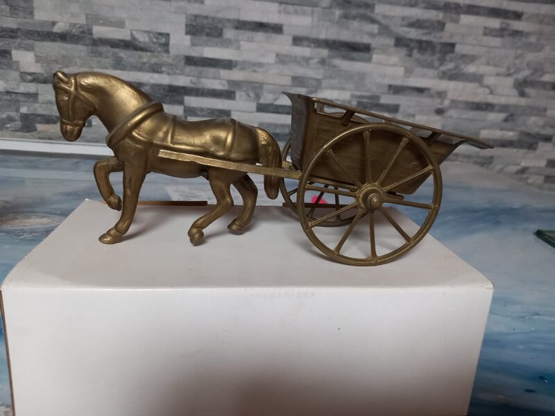 Statuiete din bronz merita oferite cadou