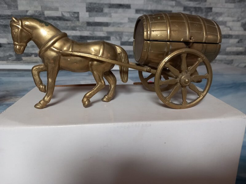 Statuiete din bronz merita oferite cadou